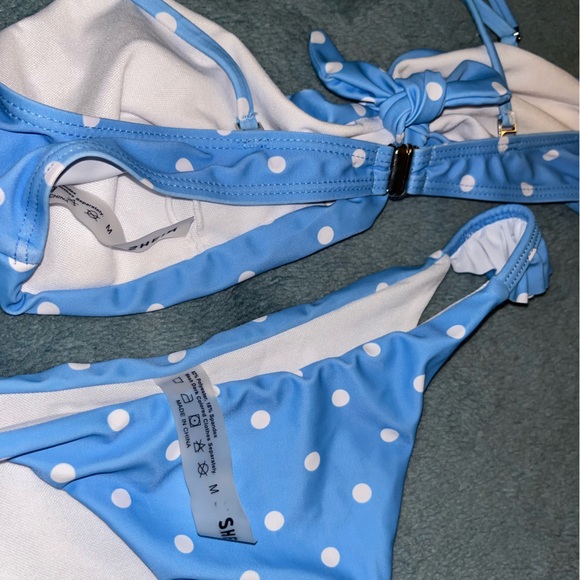 Bathing suit - Picture 3 of 3